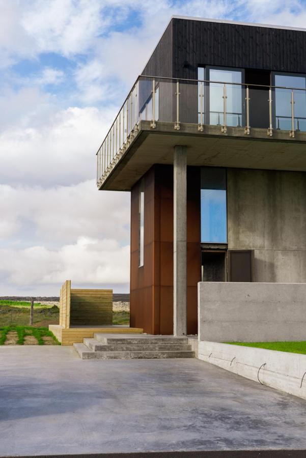 Converted Water Tower Grindavík Exterior foto